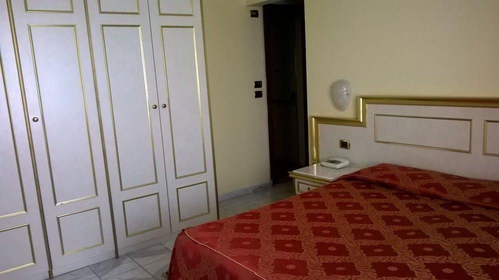 Internazionale Terme Hotel 4*